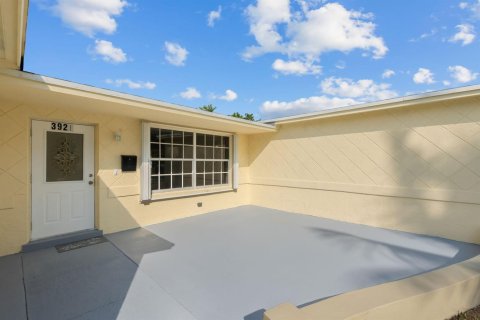 Villa ou maison à vendre à Lauderdale Lakes, Floride: 3 chambres, 120.96 m2 № 2413177 - photo 3