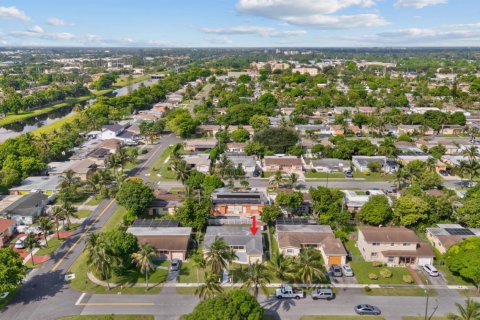 Villa ou maison à vendre à Lauderdale Lakes, Floride: 3 chambres, 120.96 m2 № 2413177 - photo 30