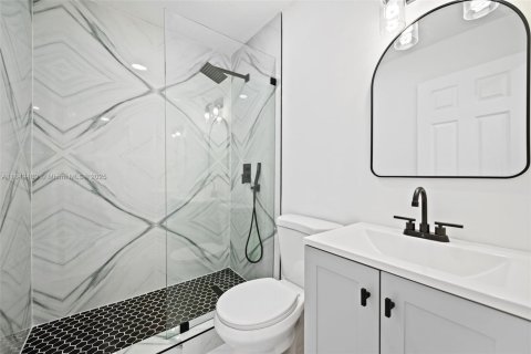 House in North Lauderdale, Florida 3 bedrooms, 115.85 sq.m. № 1852261 - photo 19