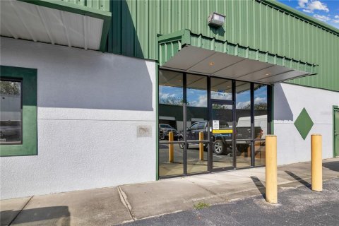 Commercial property in Orlando, Florida № 1688562 - photo 20