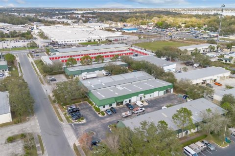Commercial property in Orlando, Florida № 1688562 - photo 22