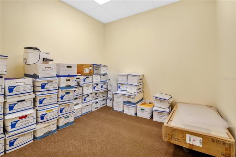 Commercial property in Orlando, Florida № 1688562 - photo 14