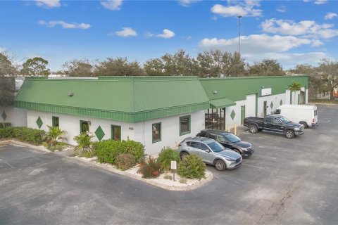 Commercial property in Orlando, Florida № 1688562 - photo 27