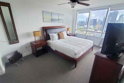 Condo in Miami, Florida, 2 bedrooms  № 1867972 - photo 6