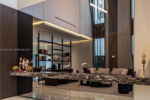 Casa en venta en Doral, Florida, 5 dormitorios, 377.83 m2 № 1994649 - foto 9