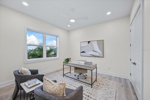 House in Madeira Beach, Florida 5 bedrooms, 375.98 sq.m. № 1869385 - photo 29