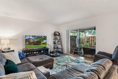 Adosado en venta en Davie, Florida, 3 dormitorios, 151.24 m2 № 1891694 - foto 18