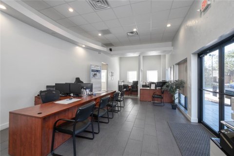 Купить коммерческую недвижимость в Гейнсвилл, Флорида № 794684 - фото 4