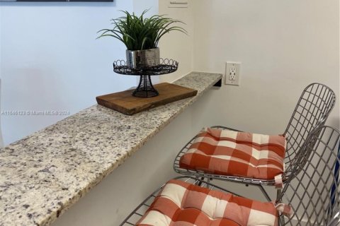 Copropriété à vendre à Miami Beach, Floride: 2 chambres, 92.9 m2 № 2016968 - photo 7