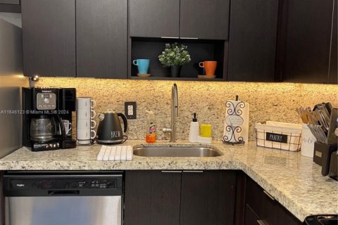 Copropriété à vendre à Miami Beach, Floride: 2 chambres, 92.9 m2 № 2016968 - photo 5