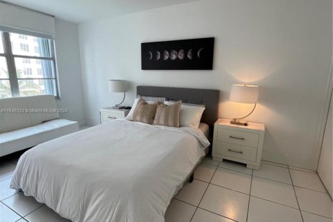 Copropriété à vendre à Miami Beach, Floride: 2 chambres, 92.9 m2 № 2016968 - photo 11