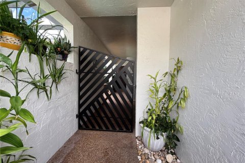 Apartamento en Coral Springs, Florida 2 dormitorios, 267.37 m2 № 2060112