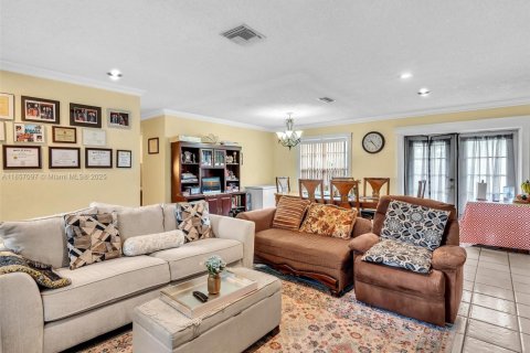 House in Homestead, Florida 3 bedrooms, 152.73 sq.m. № 1881829 - photo 9