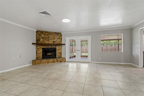 House in Palm Harbor, Florida 3 bedrooms, 135.64 sq.m. № 1801599 - photo 9