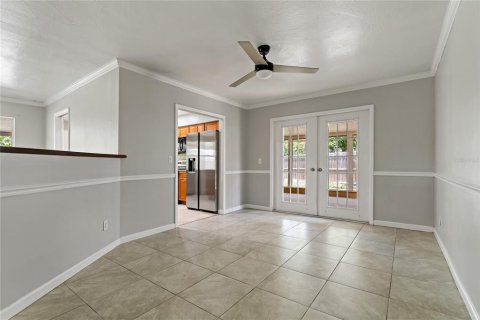 House in Palm Harbor, Florida 3 bedrooms, 135.64 sq.m. № 1801599 - photo 15