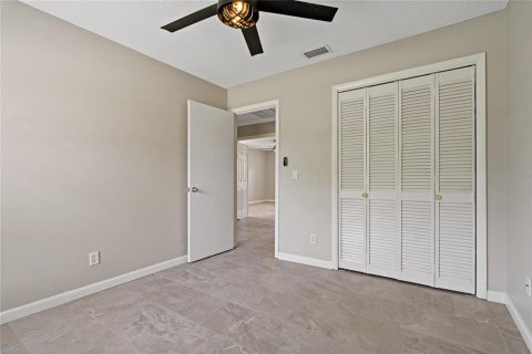 House in Palm Harbor, Florida 3 bedrooms, 135.64 sq.m. № 1801599 - photo 27