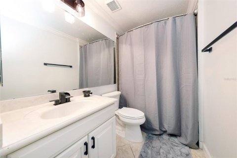 House in Clermont, Florida 5 bedrooms, 274.8 sq.m. № 2233448 - photo 20