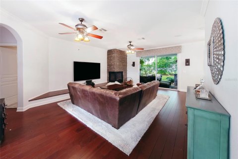 House in Clermont, Florida 5 bedrooms, 274.8 sq.m. № 2233448 - photo 4