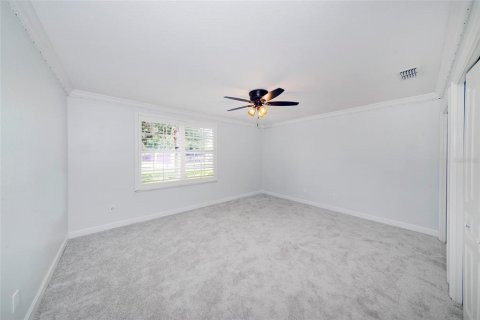 House in Clermont, Florida 5 bedrooms, 274.8 sq.m. № 2233448 - photo 18