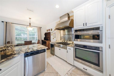 House in Clermont, Florida 5 bedrooms, 274.8 sq.m. № 2233448 - photo 8