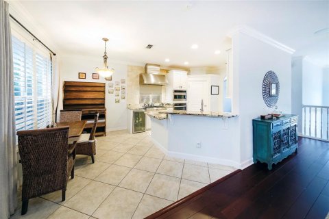 House in Clermont, Florida 5 bedrooms, 274.8 sq.m. № 2233448 - photo 6