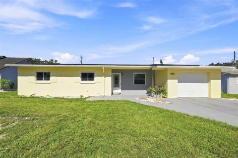 Villa ou maison à Temple Terrace, Floride 4 chambres, 126.81 m2 № 2291787