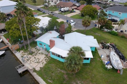 House in Hernando Beach, Florida 2 bedrooms, 110.18 sq.m. № 1821383 - photo 26