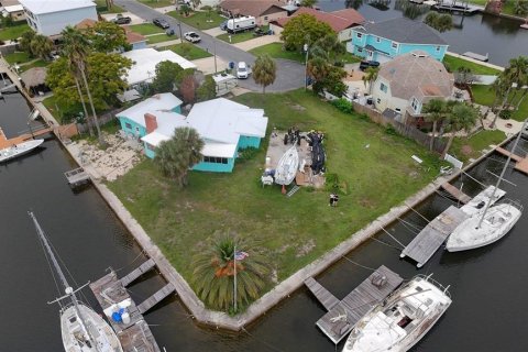 House in Hernando Beach, Florida 2 bedrooms, 110.18 sq.m. № 1821383 - photo 28