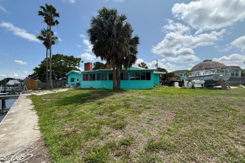 House in Hernando Beach, Florida 2 bedrooms, 110.18 sq.m. № 1821383 - photo 5