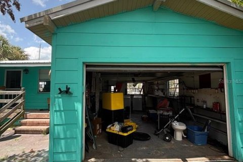 House in Hernando Beach, Florida 2 bedrooms, 110.18 sq.m. № 1821383 - photo 6