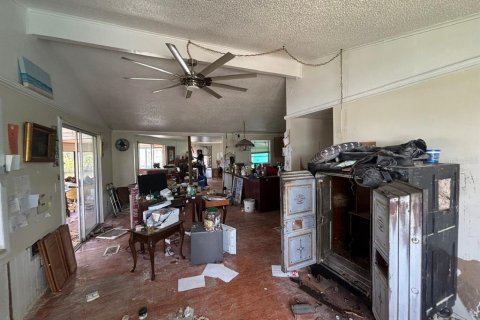 House in Hernando Beach, Florida 2 bedrooms, 110.18 sq.m. № 1821383 - photo 12