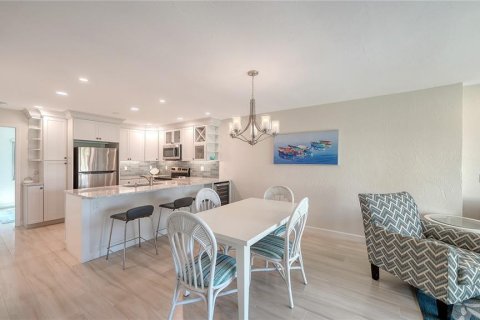 Casa en alquiler en Longboat Key, Florida, 2 dormitorios, 86.49 m2 № 1900941 - foto 11