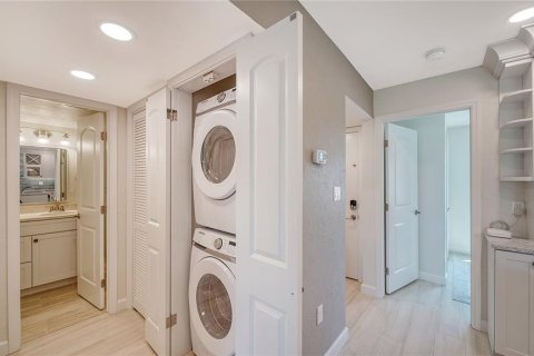 Casa en alquiler en Longboat Key, Florida, 2 dormitorios, 86.49 m2 № 1900941 - foto 24