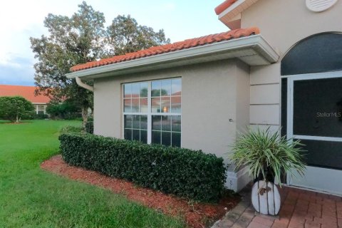 Villa ou maison à vendre à Oxford, Floride: 3 chambres, 147.9 m2 № 2426875 - photo 4
