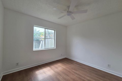 Casa en alquiler en Coconut Creek, Florida, 3 dormitorios, 123.37 m2 № 2262229 - foto 17