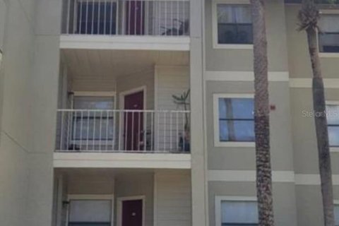 Condo in Kissimmee, Florida, 2 bedrooms № 2231944 - photo 2