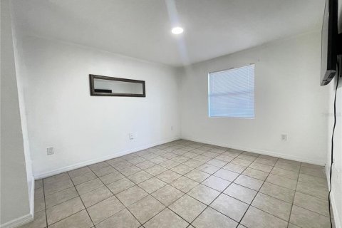 Condo in Kissimmee, Florida, 2 bedrooms № 2231944 - photo 13
