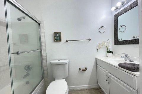 Condo in Kissimmee, Florida, 2 bedrooms № 2231944 - photo 14