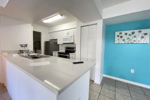Condo in Kissimmee, Florida, 2 bedrooms № 2231944 - photo 7