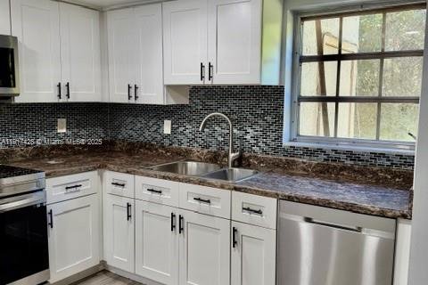 Touwnhouse à louer à Coral Springs, Floride: 3 chambres, 139.35 m2 № 1974277 - photo 4