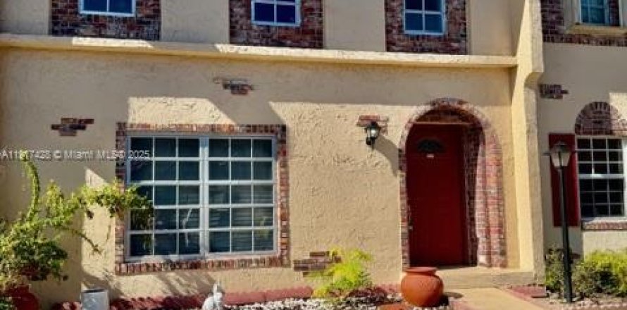 Touwnhouse à Coral Springs, Floride 3 chambres, 139.35 m2 № 1974277