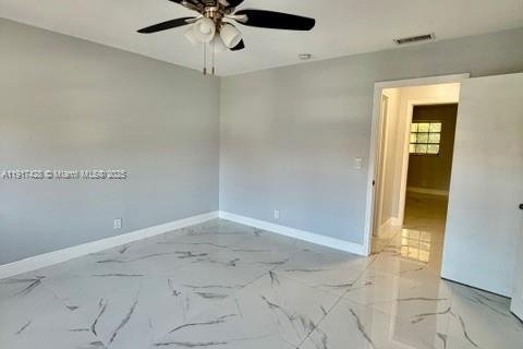 Touwnhouse à louer à Coral Springs, Floride: 3 chambres, 139.35 m2 № 1974277 - photo 13