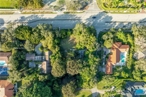 Villa ou maison à vendre à Miami, Floride: 2 chambres, 121.33 m2 № 1974998 - photo 3