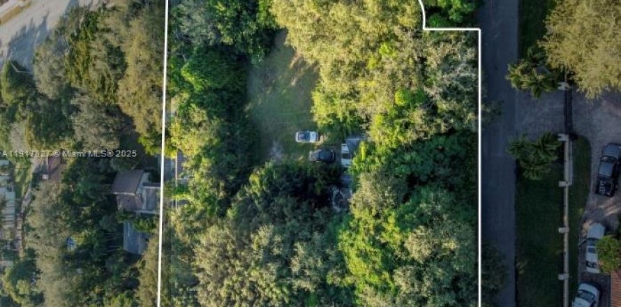 Villa ou maison à Miami, Floride 2 chambres, 121.33 m2 № 1974998