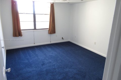 Снять в аренду кондоминиум в Майами, Флорида 2 спальни, 86.96м2, № 2022059 - фото 15