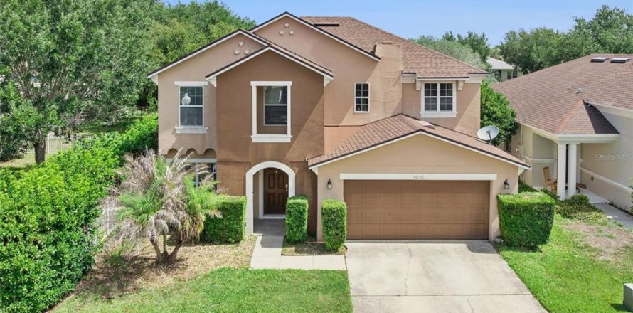 House in Mount Dora, Florida 4 bedrooms, 244.98 sq.m. № 2199772