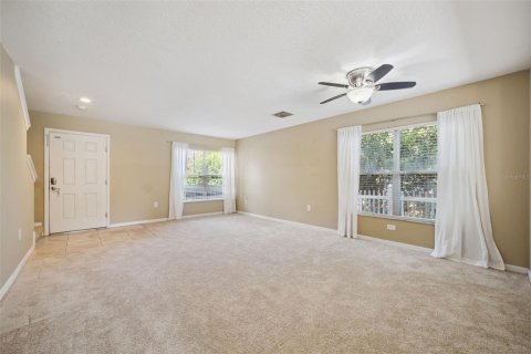 House in Mount Dora, Florida 4 bedrooms, 244.98 sq.m. № 2199772 - photo 7