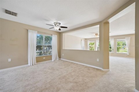 House in Mount Dora, Florida 4 bedrooms, 244.98 sq.m. № 2199772 - photo 9