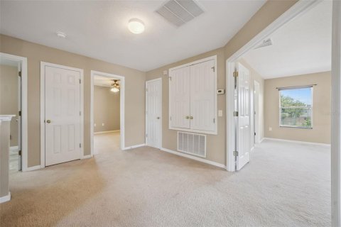 House in Mount Dora, Florida 4 bedrooms, 244.98 sq.m. № 2199772 - photo 23