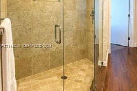 Copropriété à louer à Aventura, Floride: 2 chambres, 138.89 m2 № 2439359 - photo 17